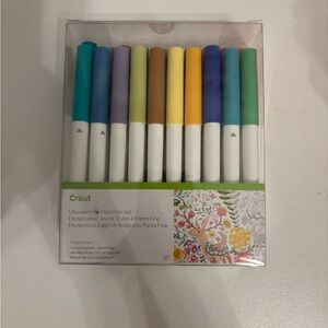 Cricut Fine Point Pen Set - Multicolor